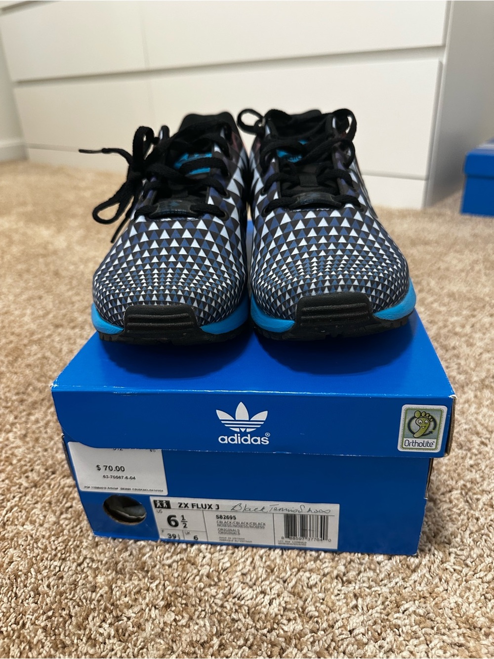 adidas Black & Blue Geometric Pattern Running Shoes
